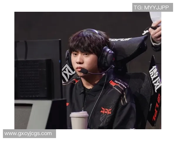 深入分析IG与JDG赛后复盘中选手个人能力的表现与影响