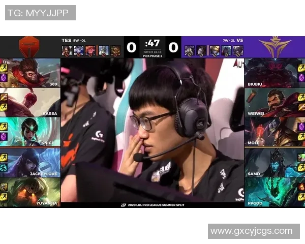 电竞比分分析V5在包夹战术中的成功与失误探讨实时新闻